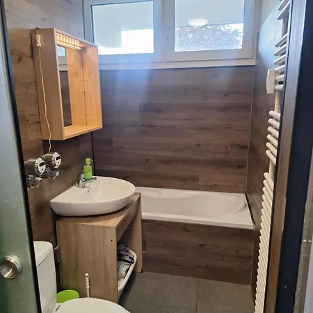 Private Comfort Apartment *